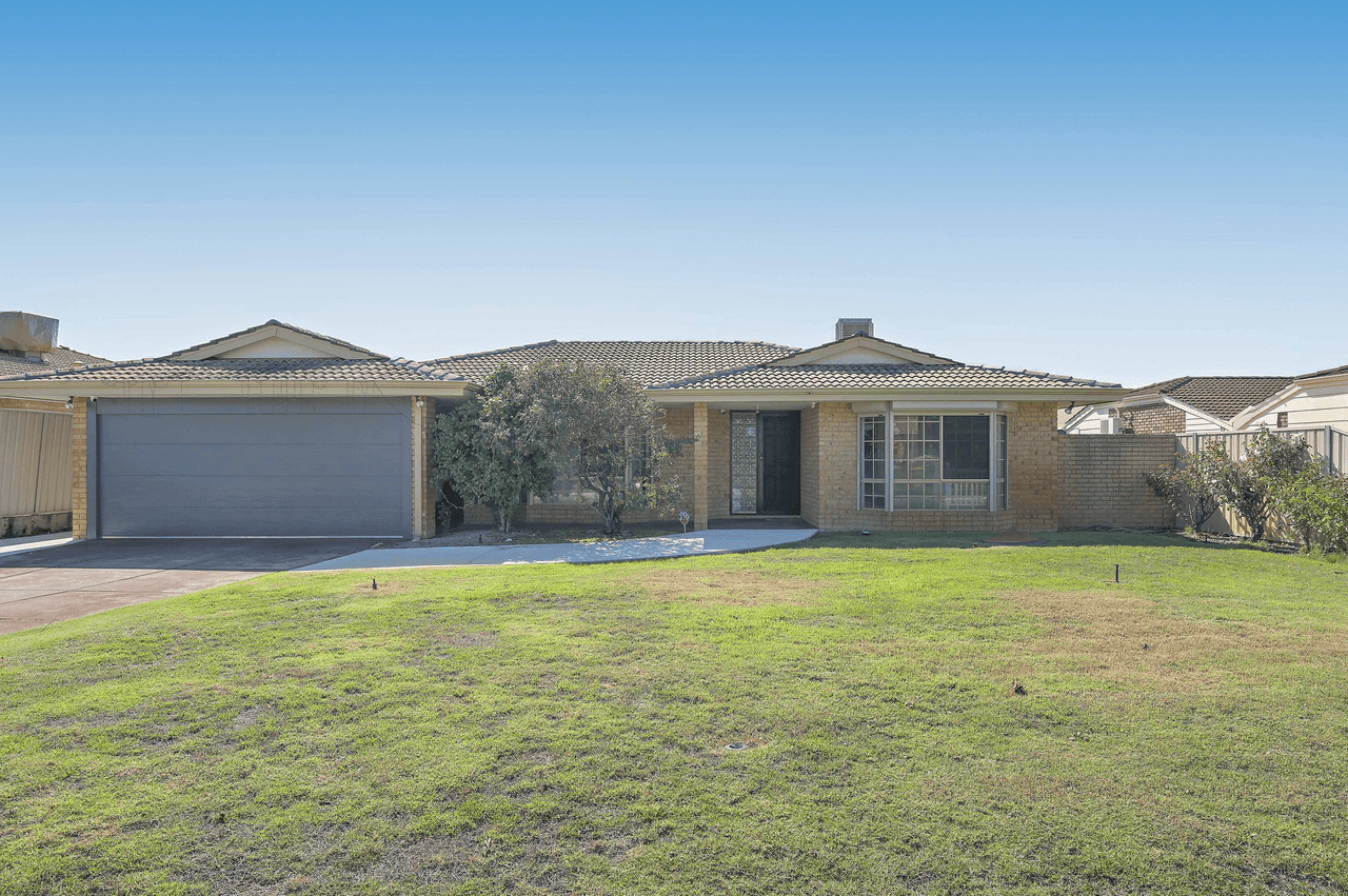 36 Pioneer Drive, THORNLIE, WA 6108