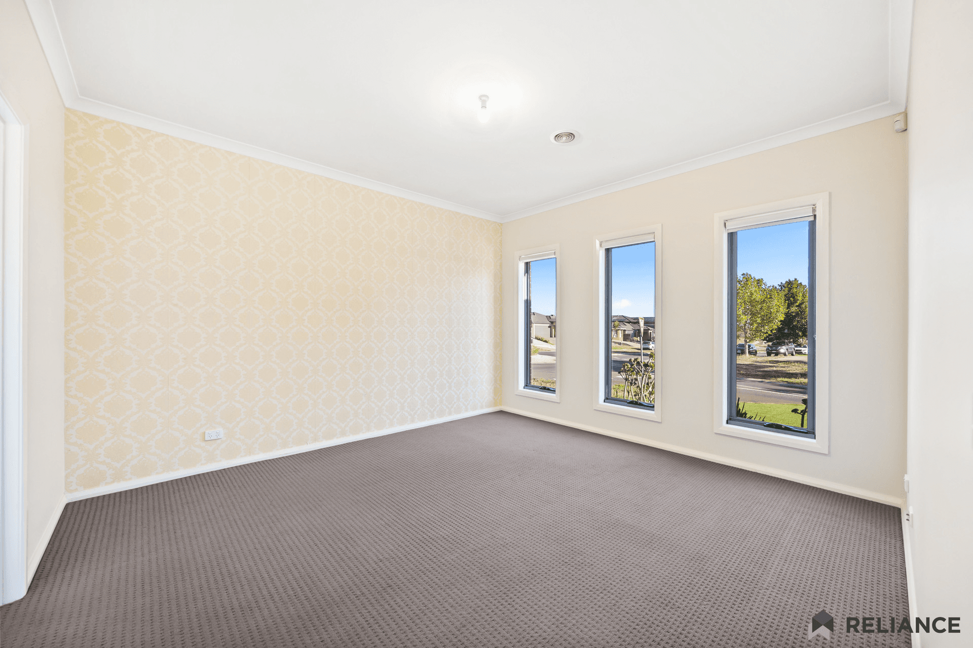 34 Manooka Road, Brookfield, VIC 3338