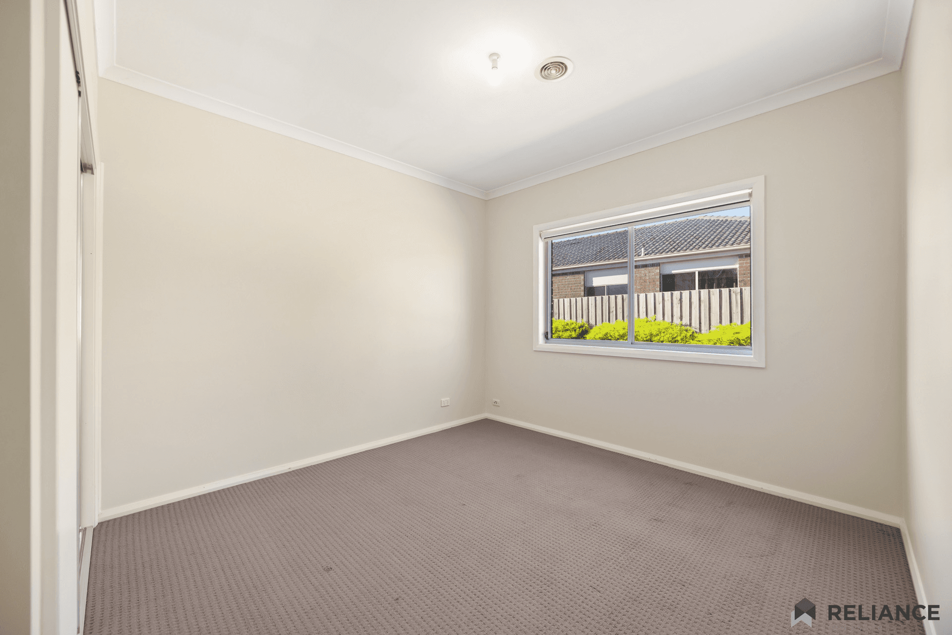 34 Manooka Road, Brookfield, VIC 3338