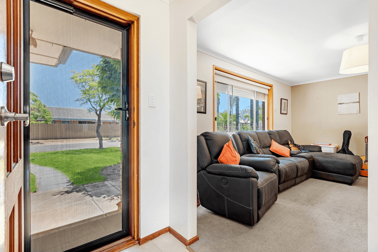 5 Booker Court, Pennington, SA 5013