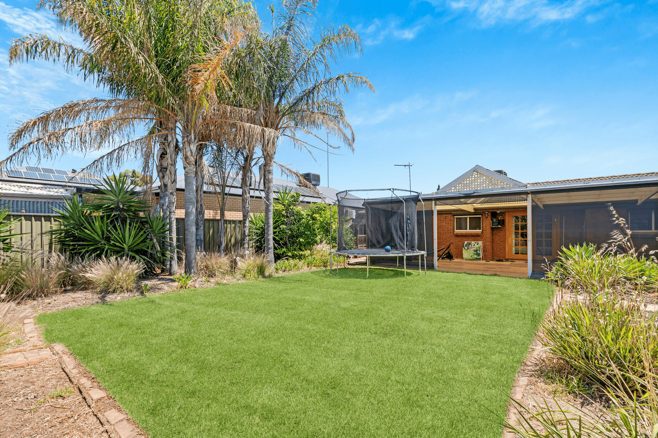 5 Booker Court, Pennington, SA 5013