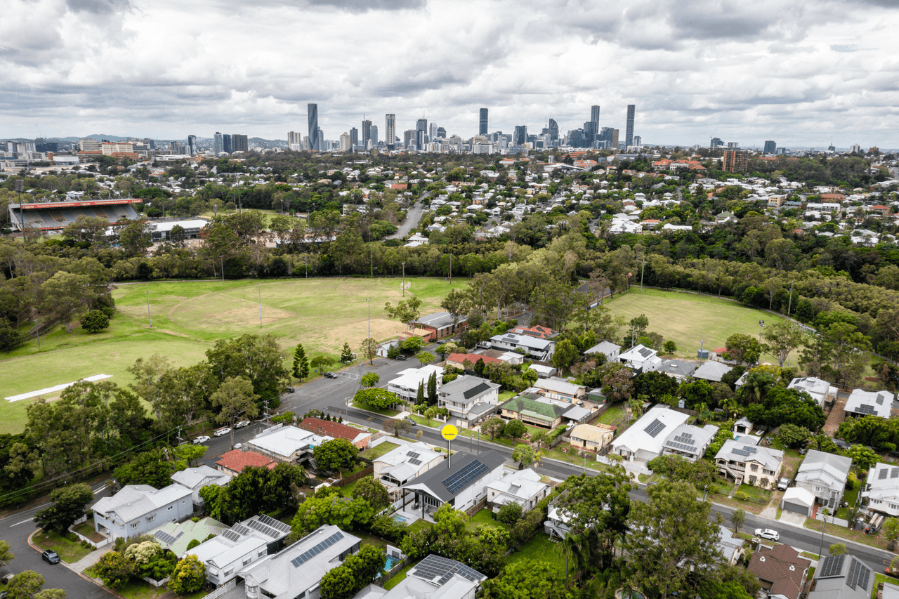 11 Newbery Street, NEWMARKET, QLD 4051