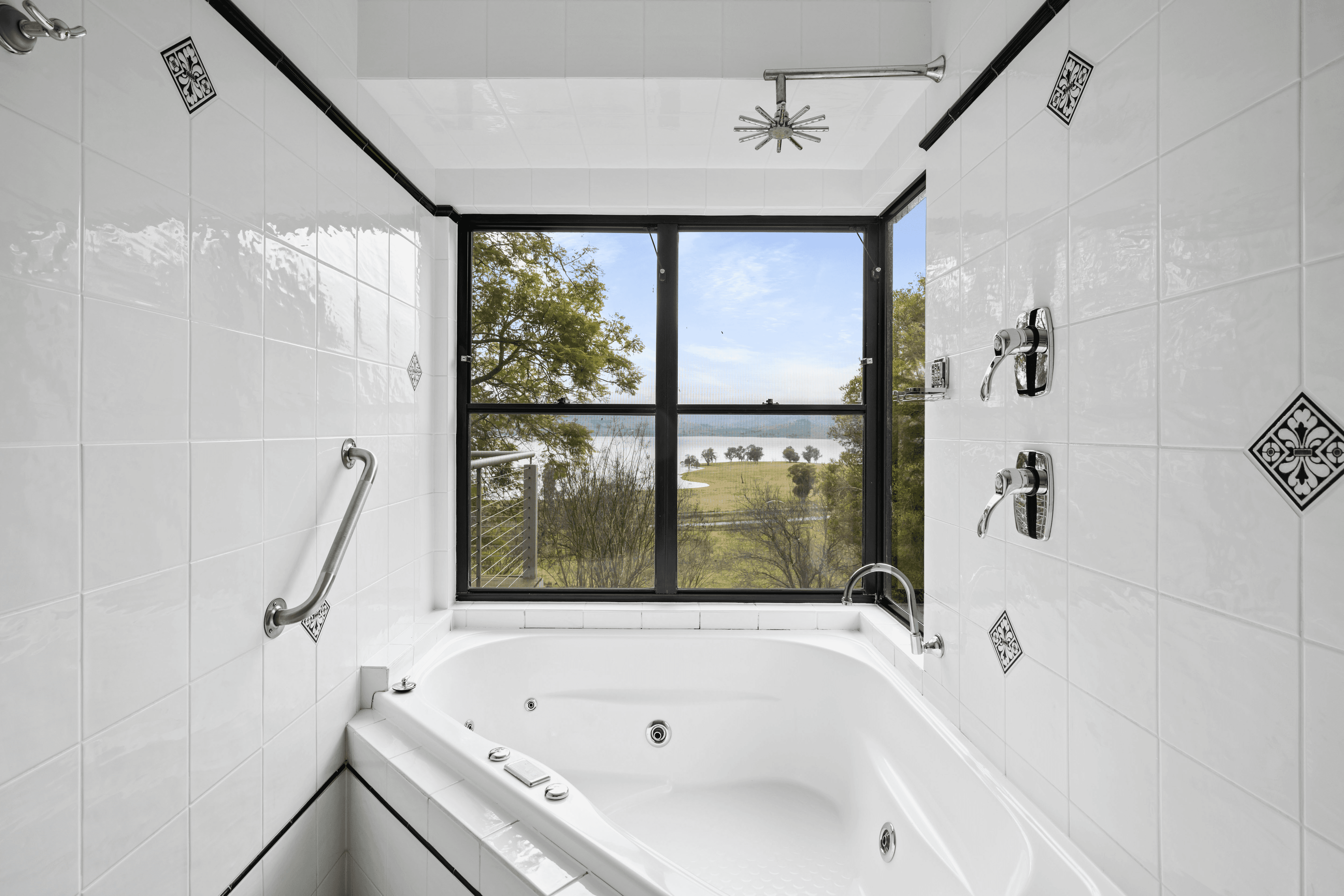 2581 Murray Valley Highway, HUON, VIC 3695