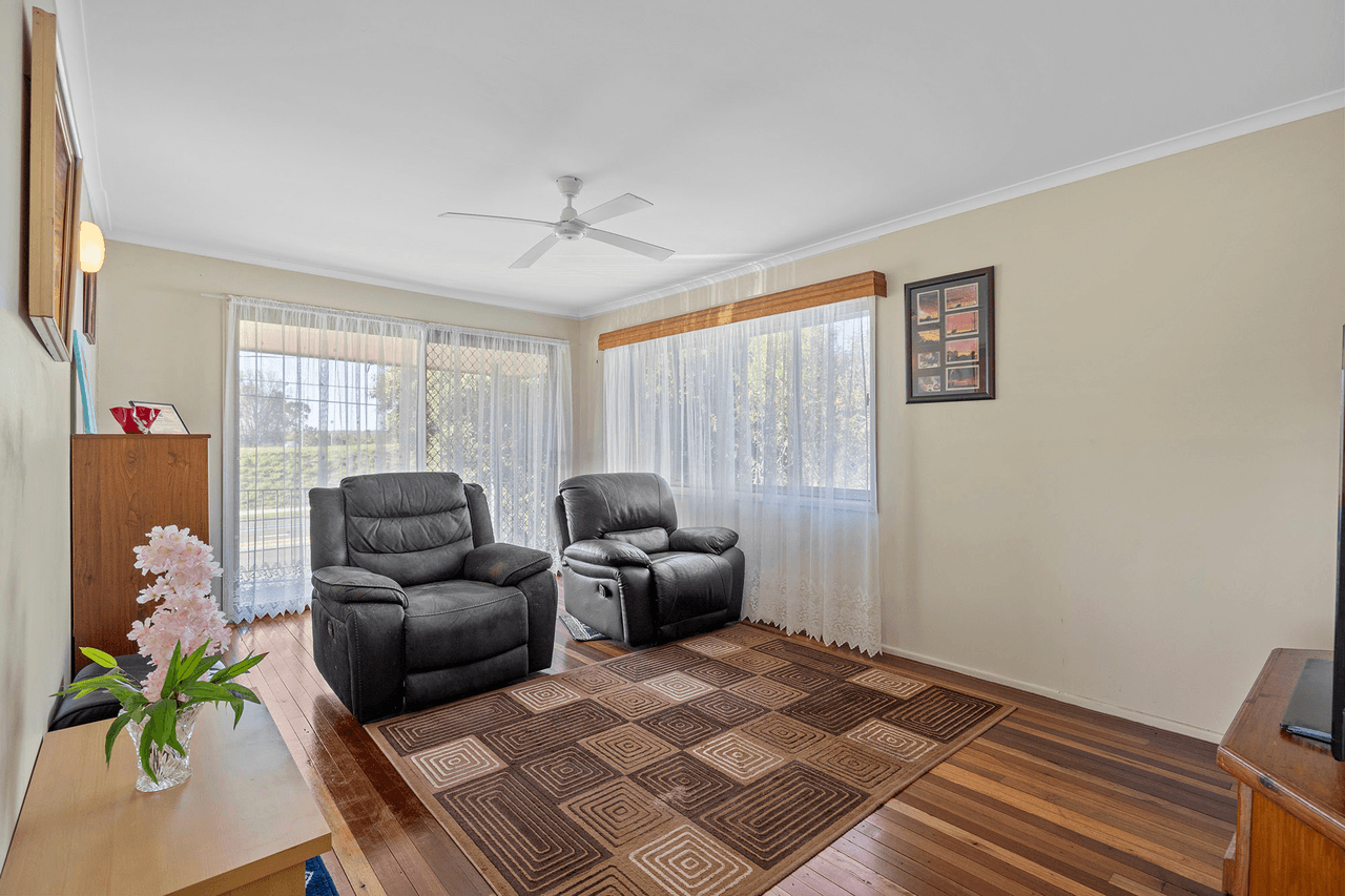 13 Station Road, LOGANLEA, QLD 4131