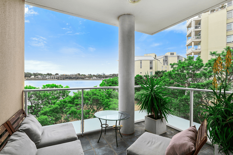 401/32 Refinery Drive, PYRMONT, NSW 2009