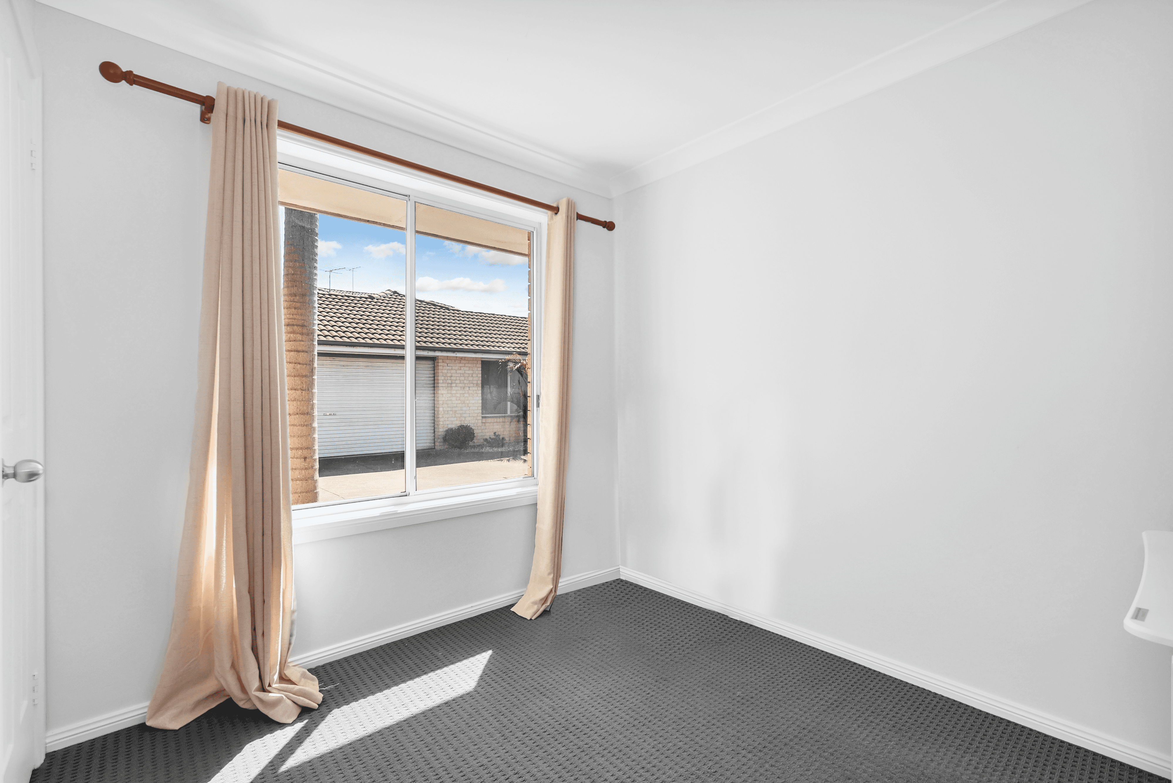 2/94 Adelaide Street, OXLEY PARK, NSW 2760