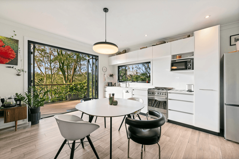 17 Green Point Road, Pearl Beach, NSW 2256