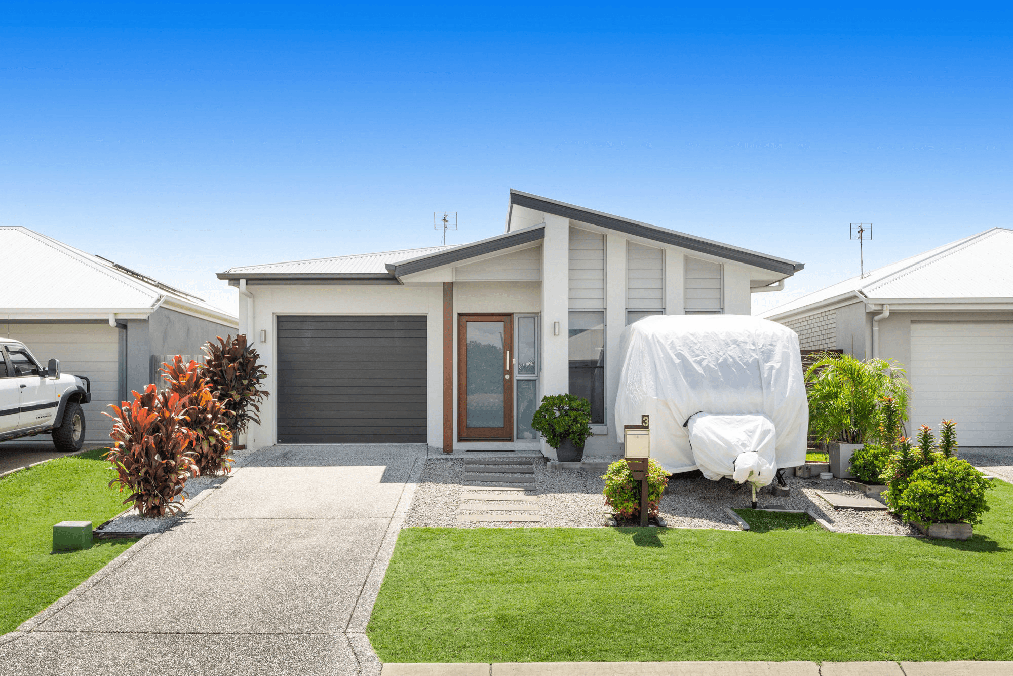 3 Brampton Way, MERIDAN PLAINS, QLD 4551