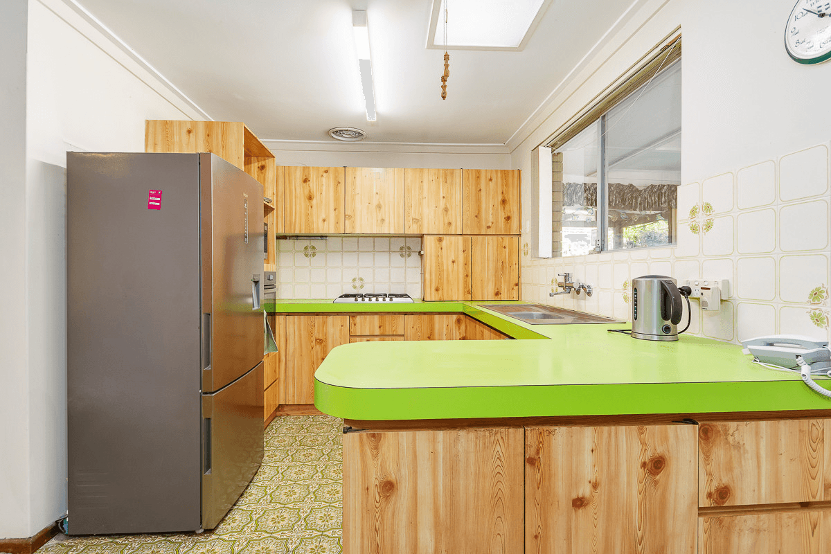 18 Glendale Avenue, Hamersley, WA 6022