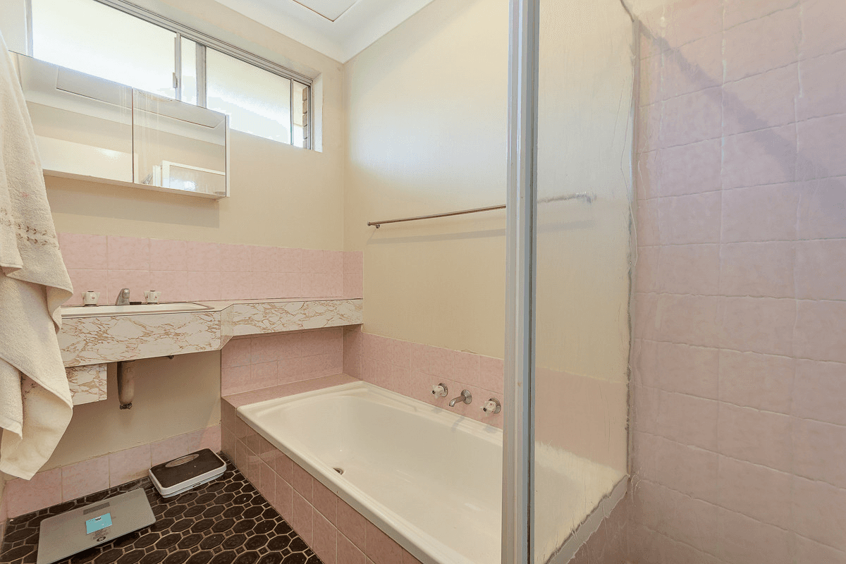 18 Glendale Avenue, Hamersley, WA 6022