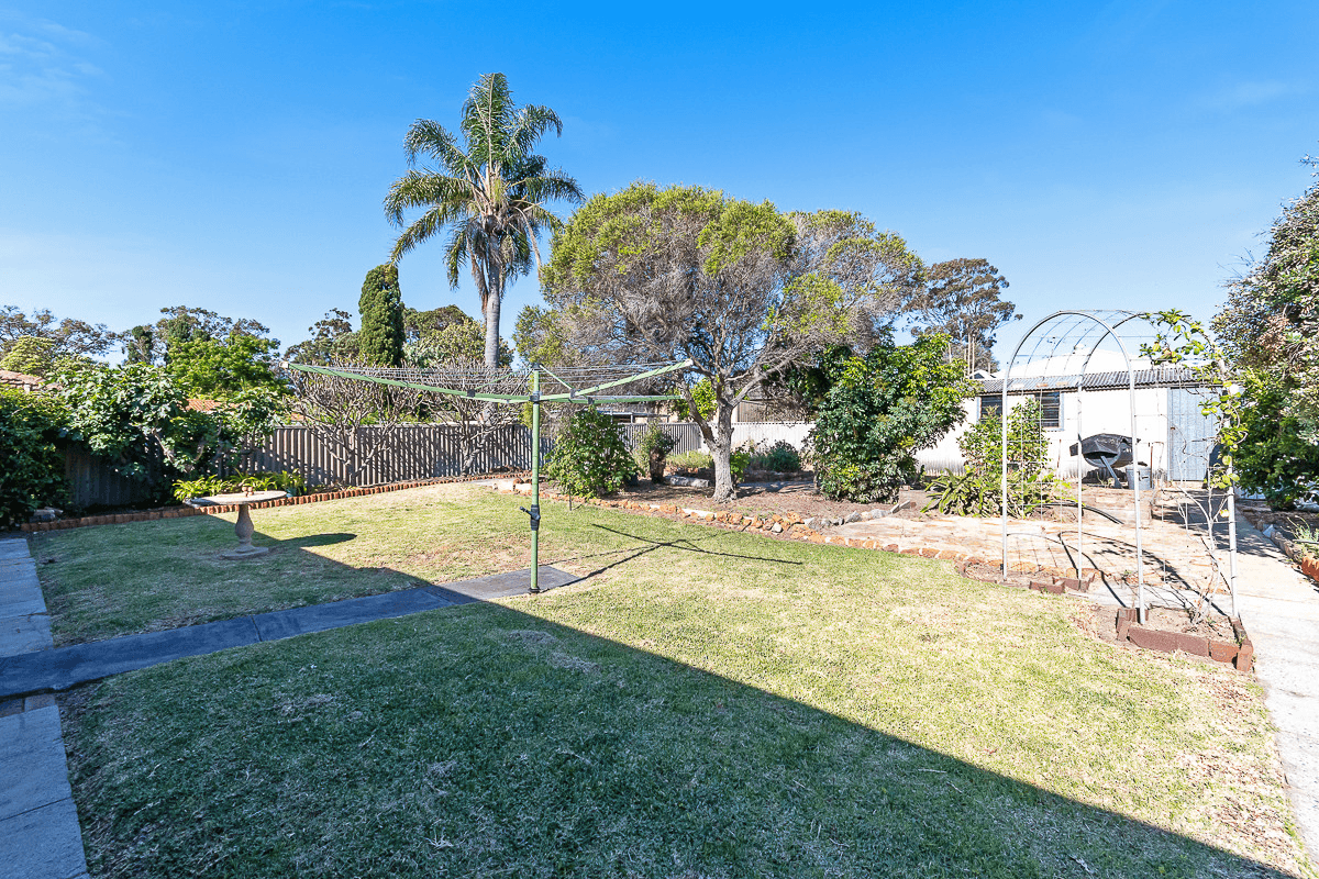 18 Glendale Avenue, Hamersley, WA 6022