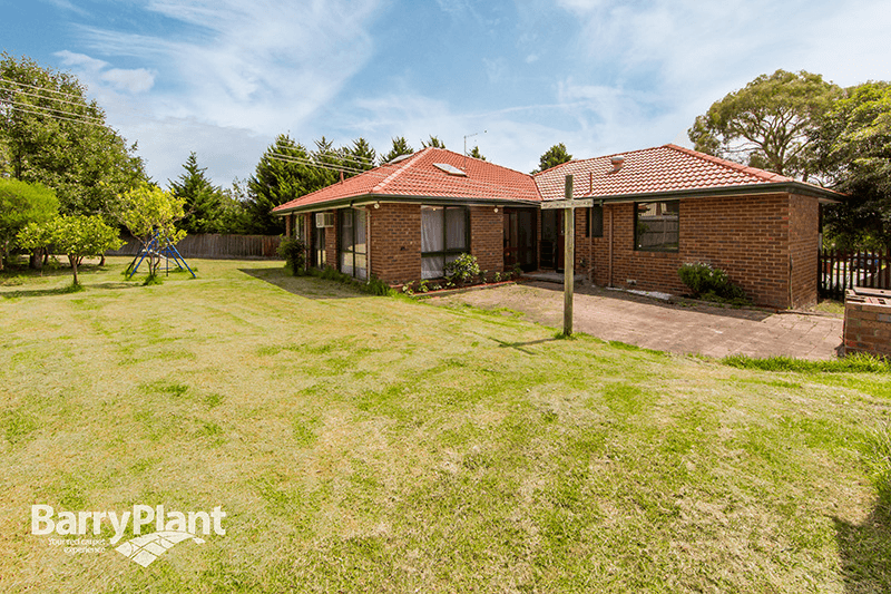 8 Reed Court, ENDEAVOUR HILLS, VIC 3802