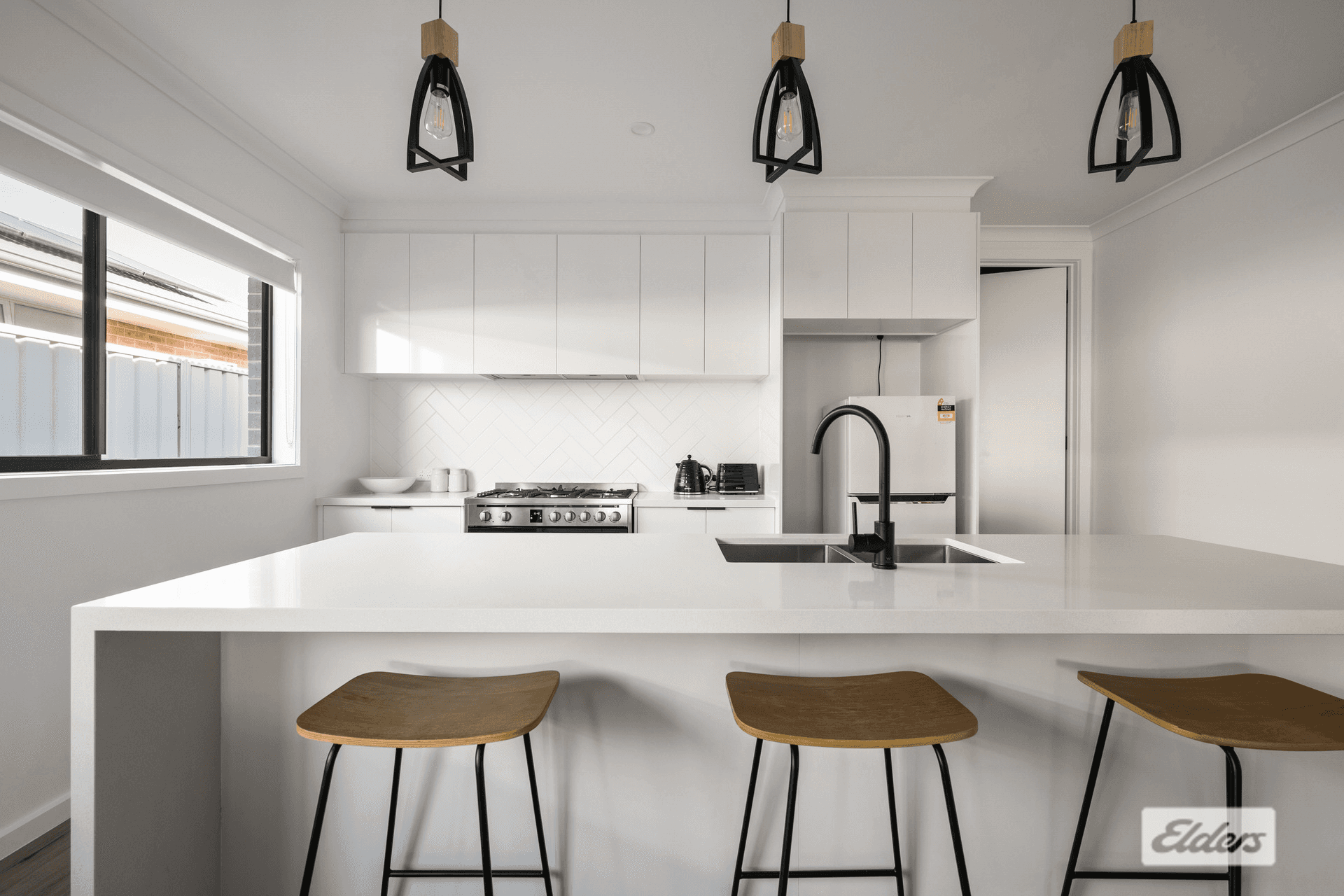 65 Freeman Crescent, Baranduda, VIC 3691