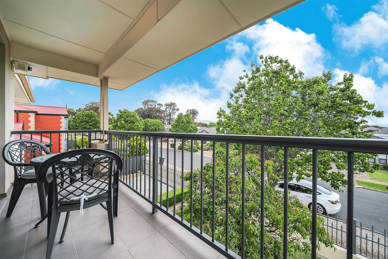 8 Kopoola Crescent, Gilles Plains, SA 5086