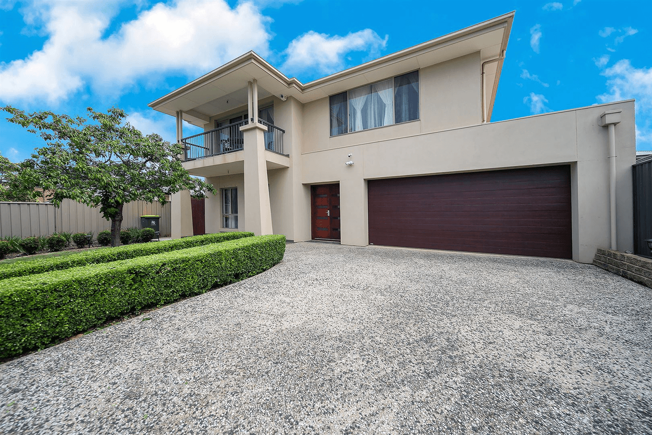 8 Kopoola Crescent, Gilles Plains, SA 5086