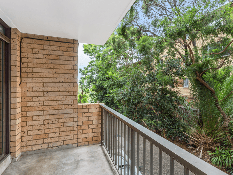 2/215-217 Peats Ferry Road, HORNSBY, NSW 2077