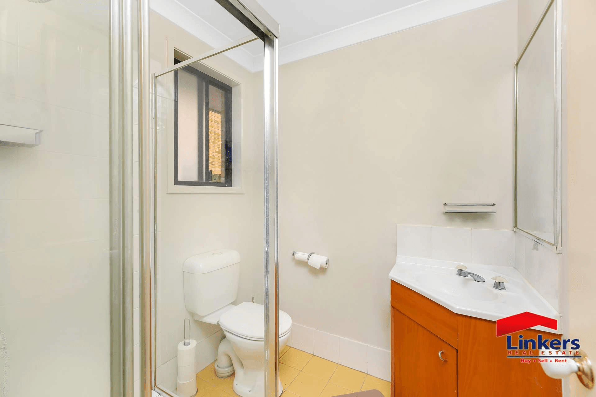 4 Gunning Close, Prestons, NSW 2170