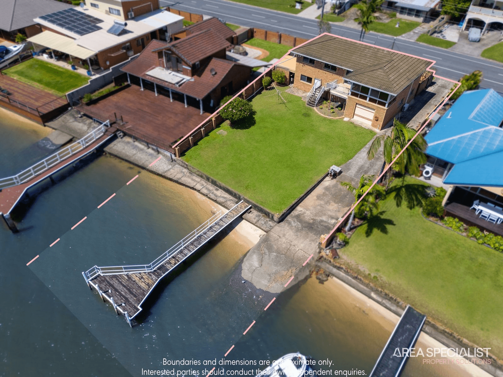 16 Esplanade, Jacobs Well, QLD 4208