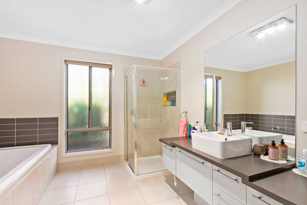 6 Plateau Avenue, Metung, VIC 3904