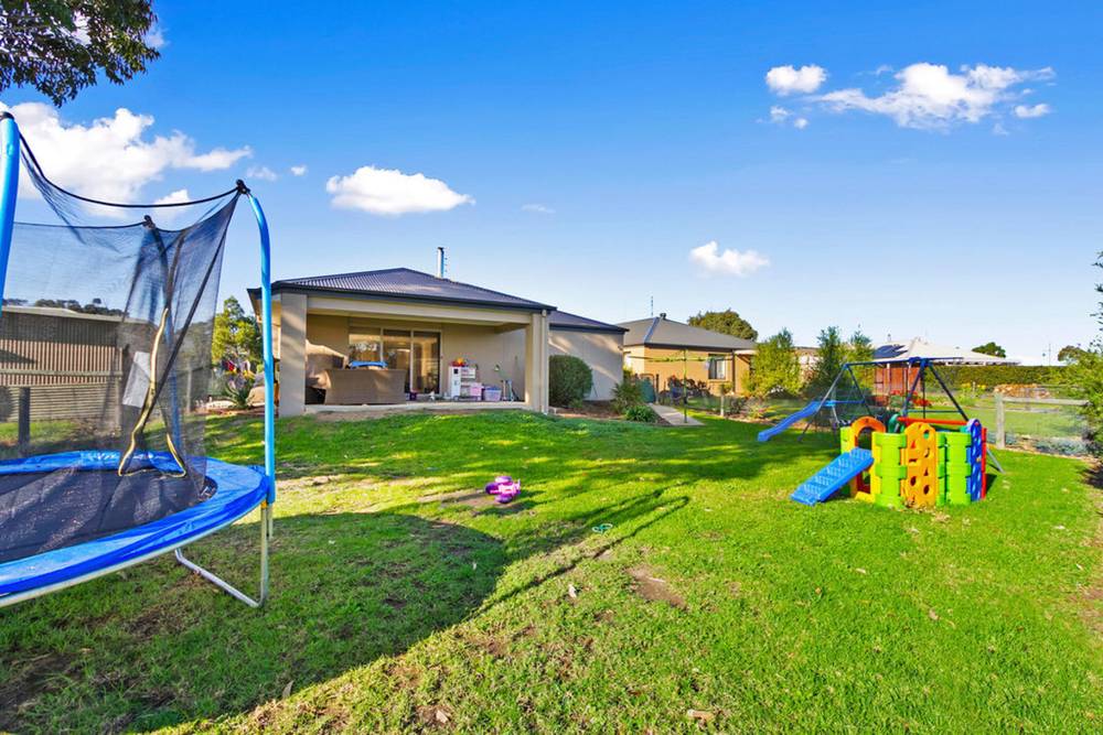 6 Plateau Avenue, Metung, VIC 3904