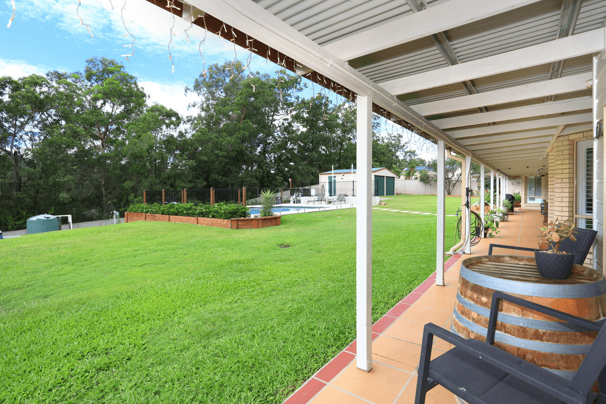 38 Mountain View Crest, MOUNT NATHAN, QLD 4211