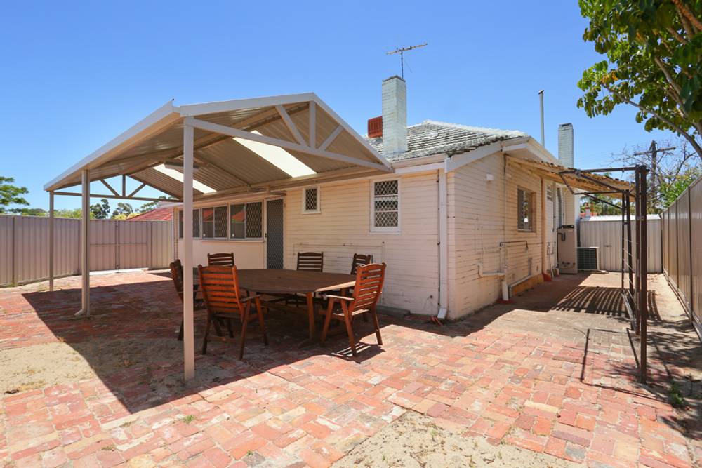 7 Parsons Avenue, MANNING, WA 6152