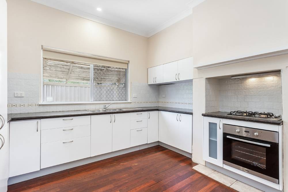7 Parsons Avenue, MANNING, WA 6152