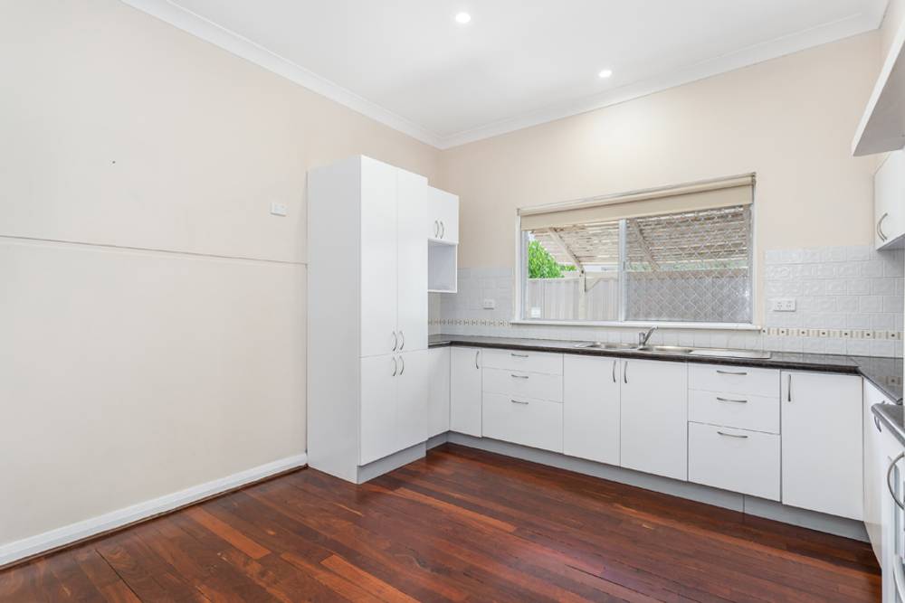 7 Parsons Avenue, MANNING, WA 6152