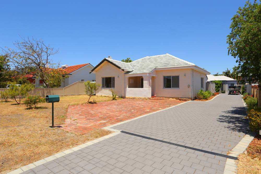 7 Parsons Avenue, MANNING, WA 6152