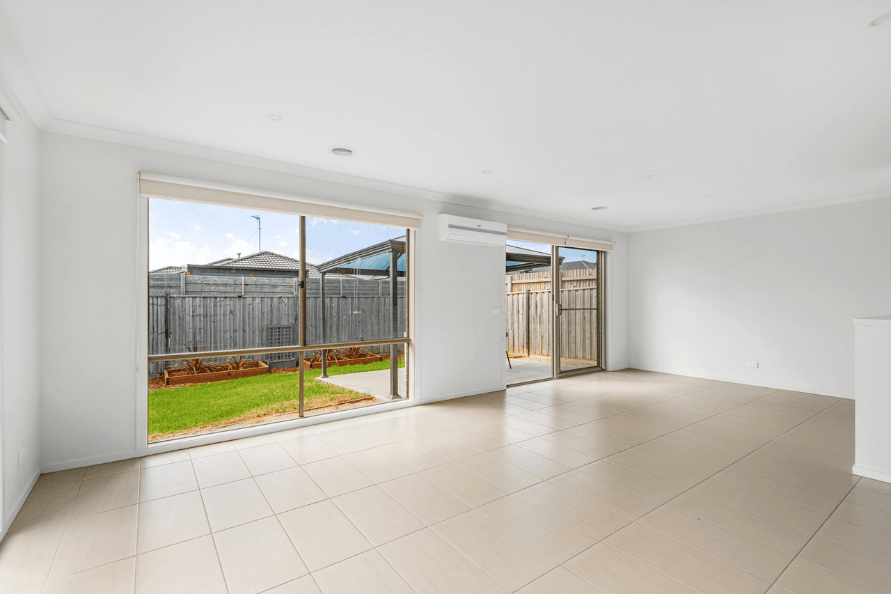 11 Sandor Terrace, Charlemont, VIC 3217