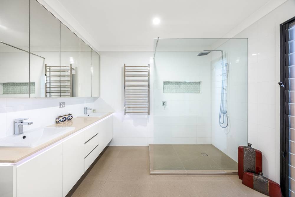 63 Scarborough Road, Redcliffe, QLD 4020