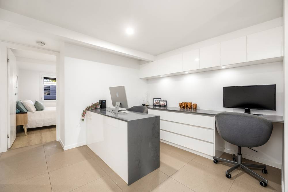 63 Scarborough Road, Redcliffe, QLD 4020
