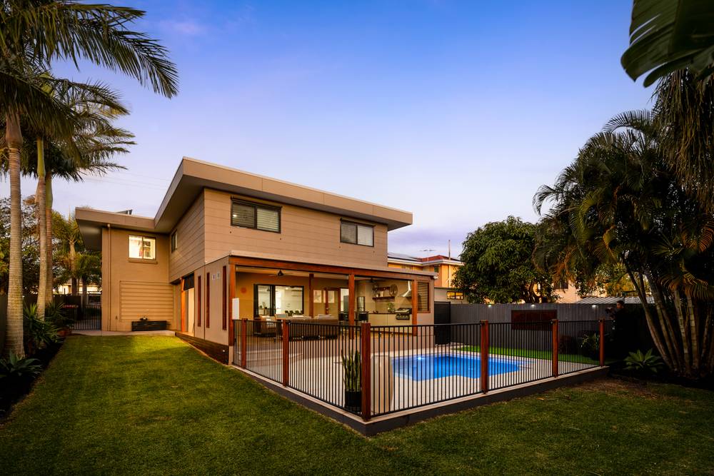 63 Scarborough Road, Redcliffe, QLD 4020