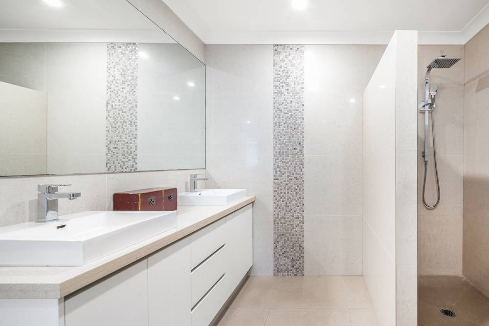 63 Scarborough Road, Redcliffe, QLD 4020