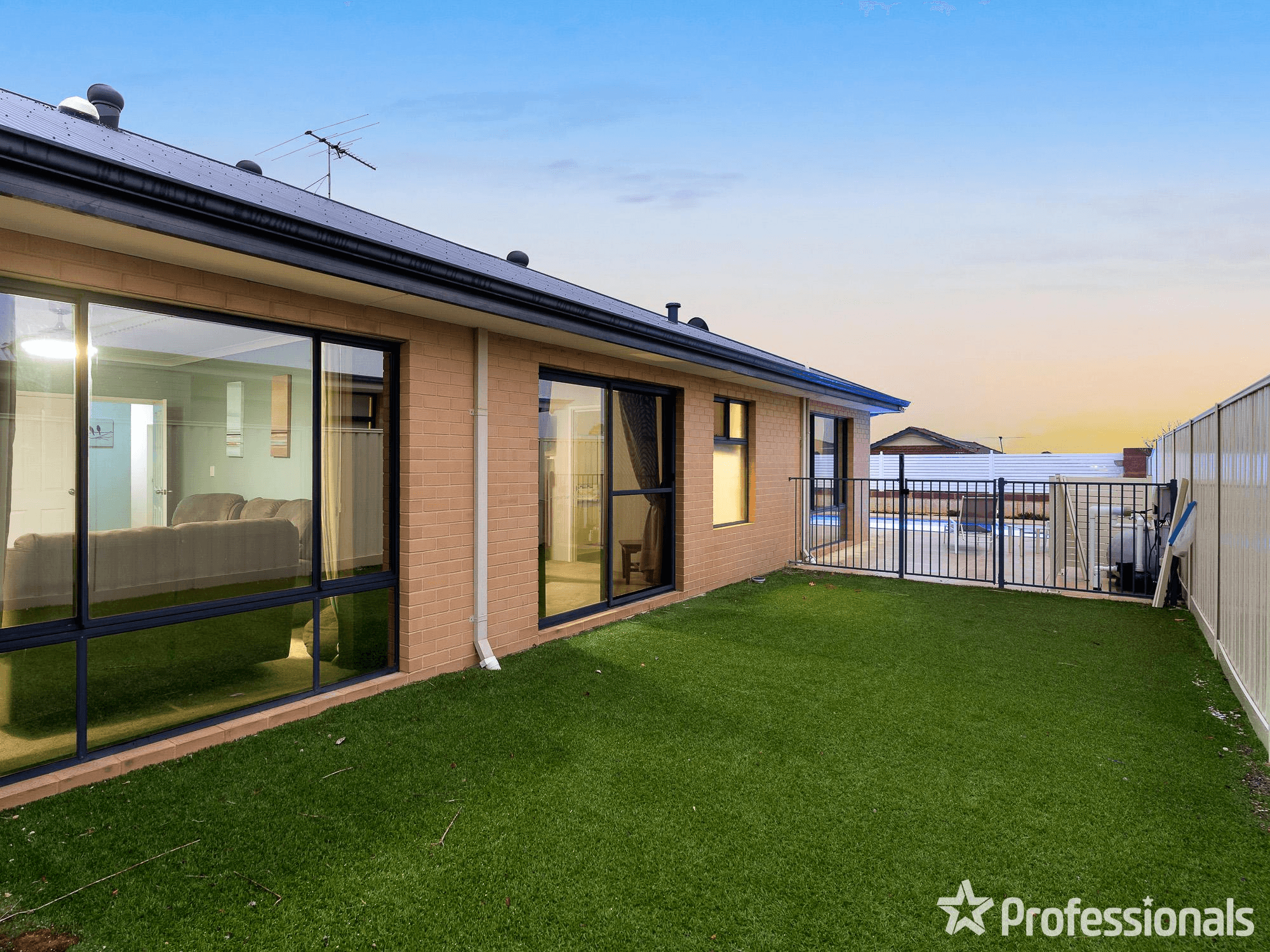 1 Baskerville Crescent, BALDIVIS, WA 6171