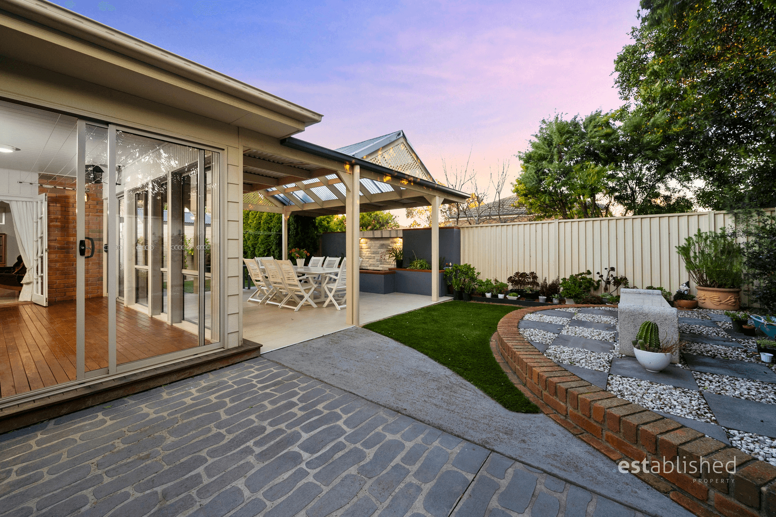 13 La Spezia Court, POINT COOK, VIC 3030