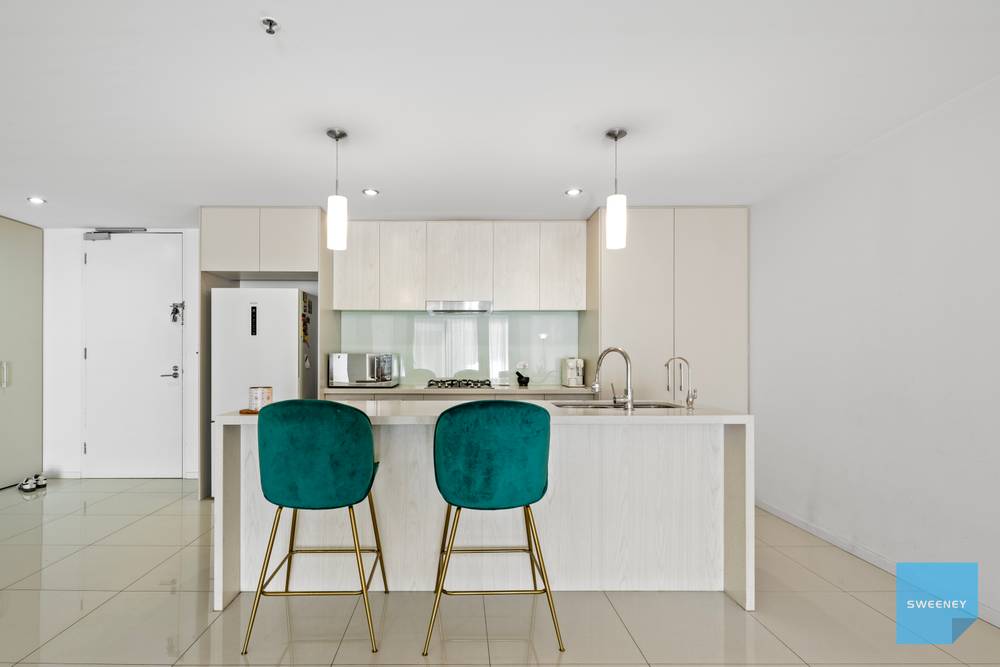 344/73 Lake Street, CAROLINE SPRINGS, VIC 3023