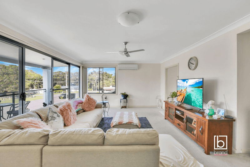 86 Cams Boulevard, SUMMERLAND POINT, NSW 2259