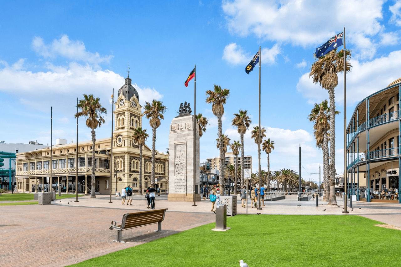 317/16 Holdfast Promenade, Glenelg, SA 5045