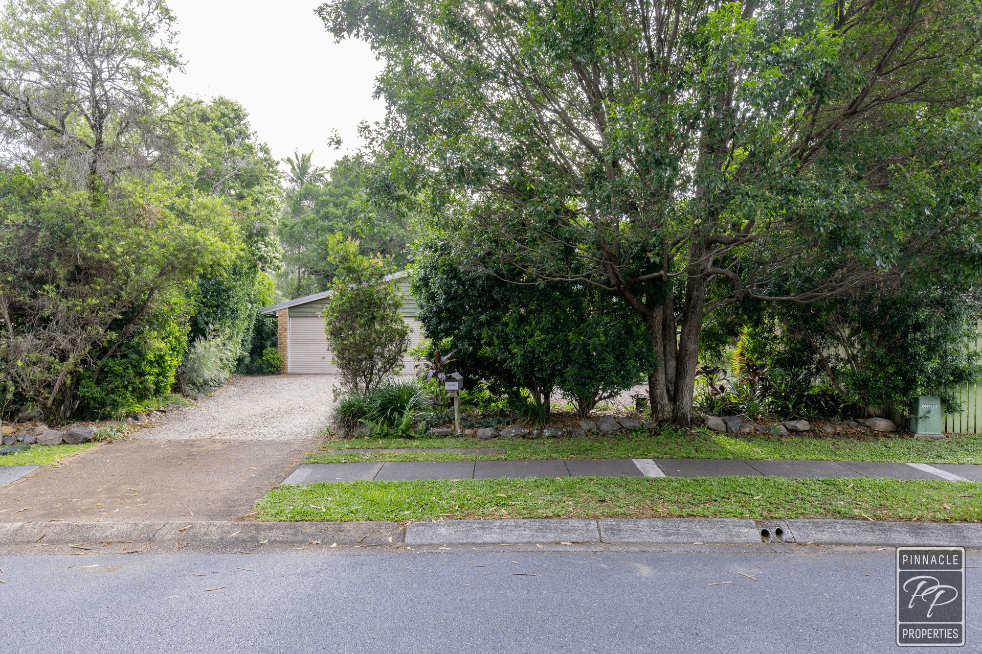 32 Tillbrook Street, Chapel Hill, QLD 4069