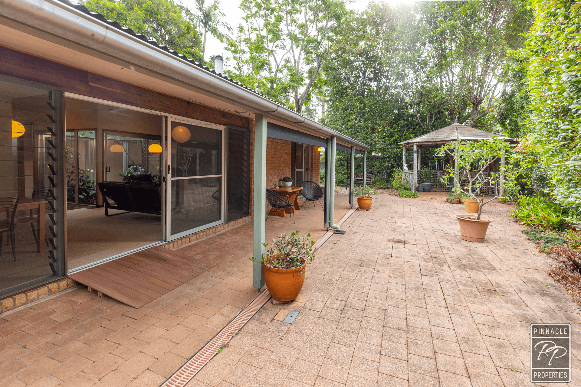 32 Tillbrook Street, Chapel Hill, QLD 4069