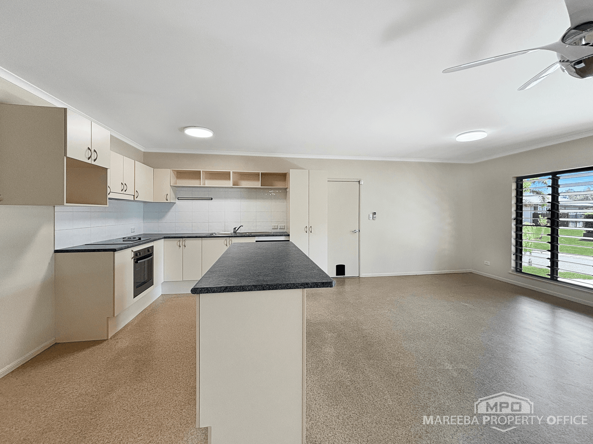 11 Jacana Close, MAREEBA, QLD 4880