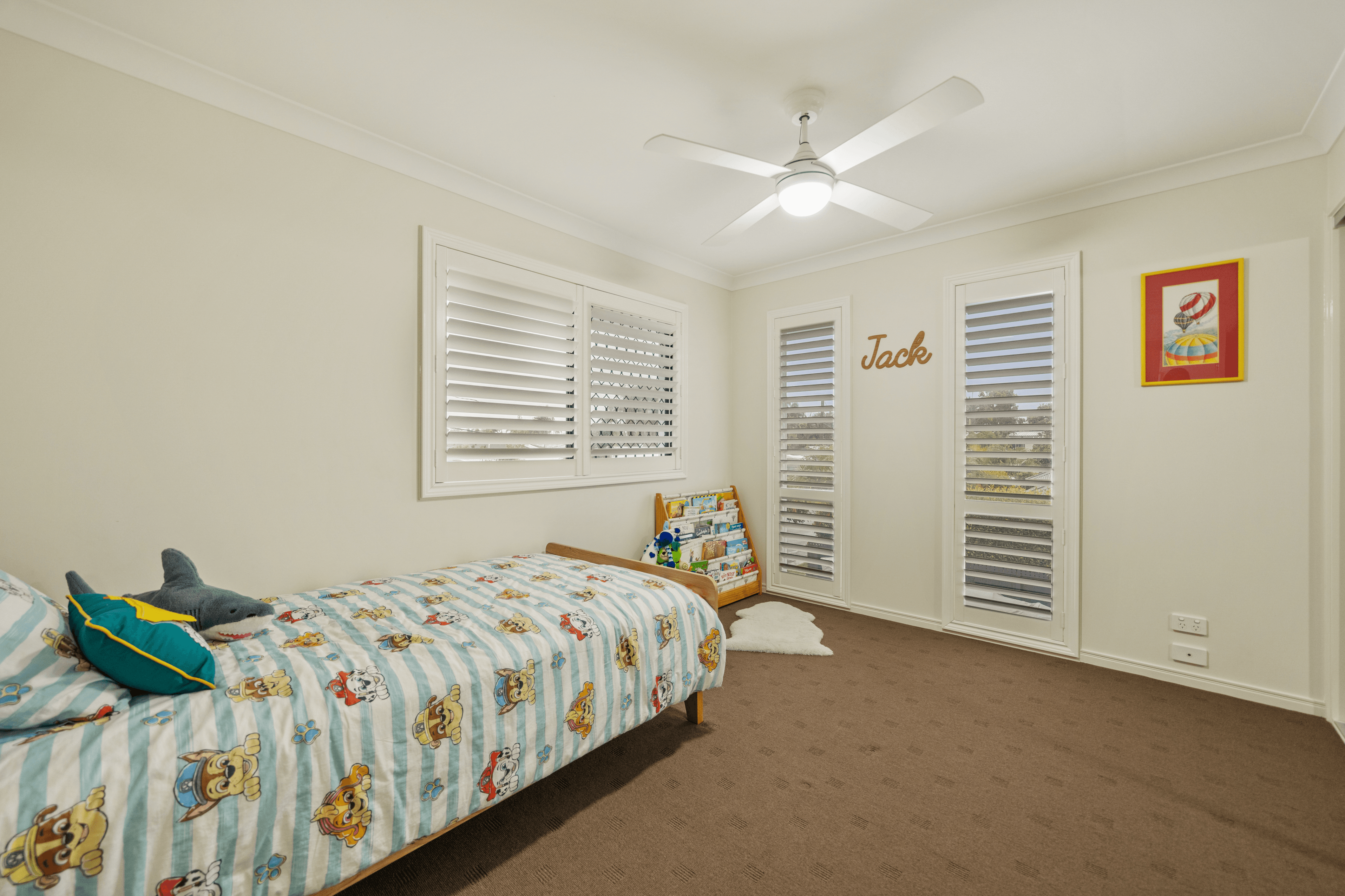 2 Magnolia Avenue, HOLLYWELL, QLD 4216