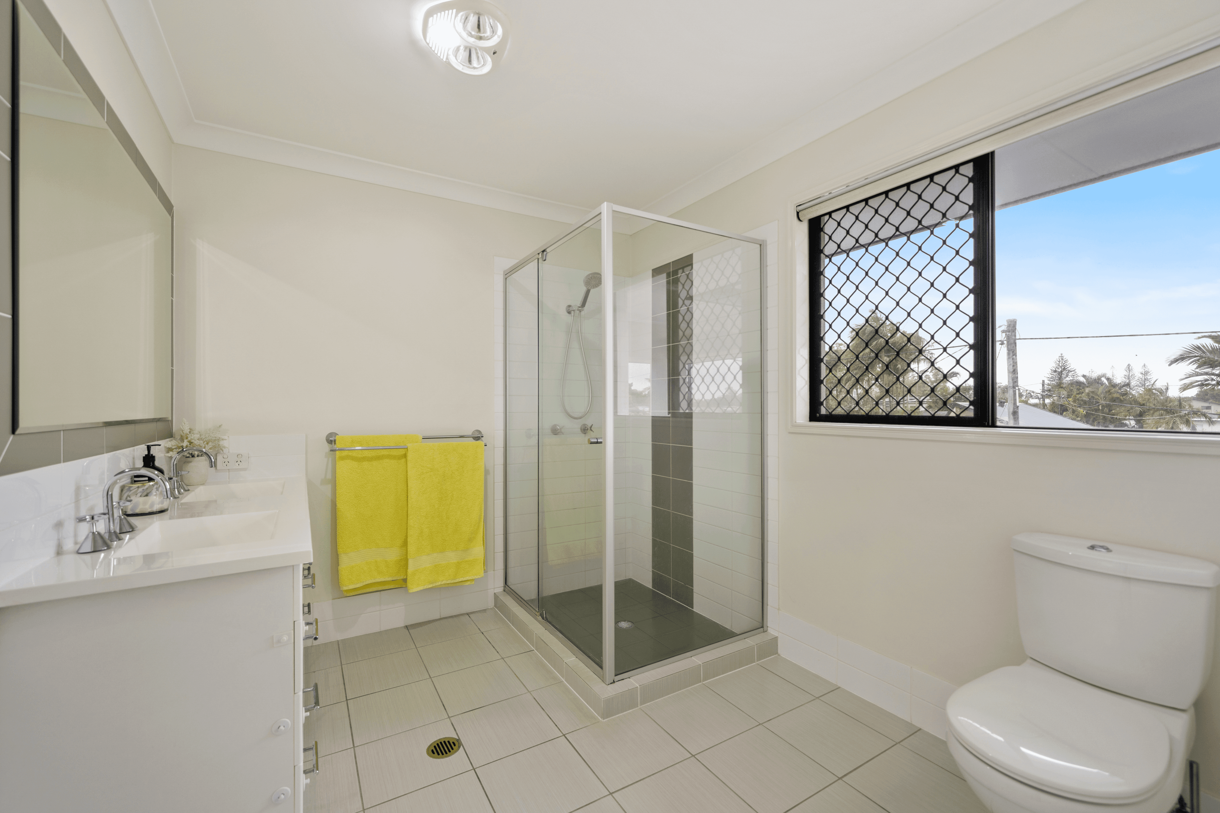 2 Magnolia Avenue, HOLLYWELL, QLD 4216