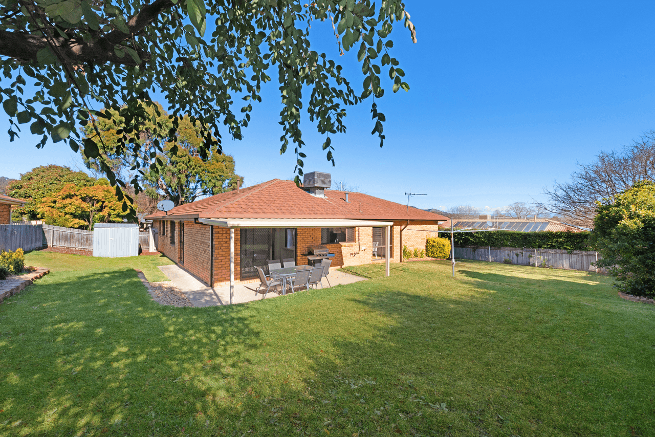 95 Bicentennial Drive, Jerrabomberra, NSW 2619