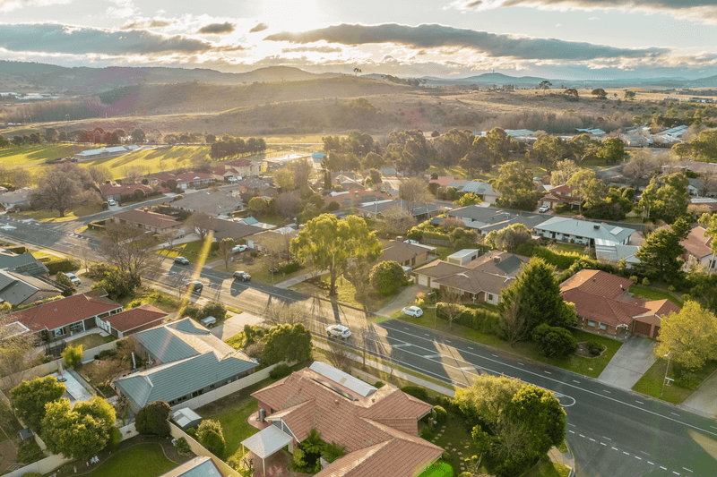 95 Bicentennial Drive, Jerrabomberra, NSW 2619