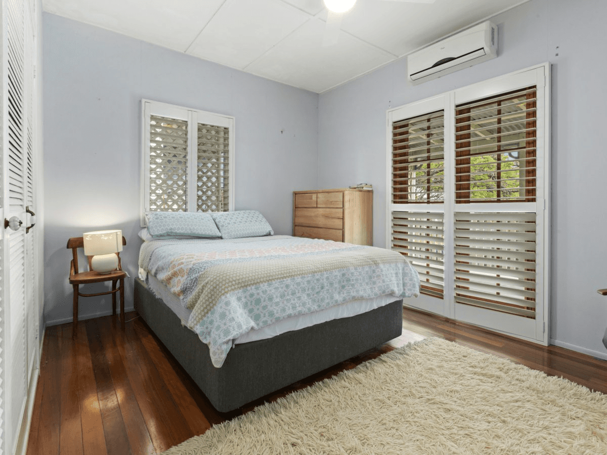 19 Glenwood Street, CHELMER, QLD 4068