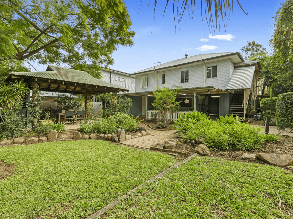 19 Glenwood Street, CHELMER, QLD 4068