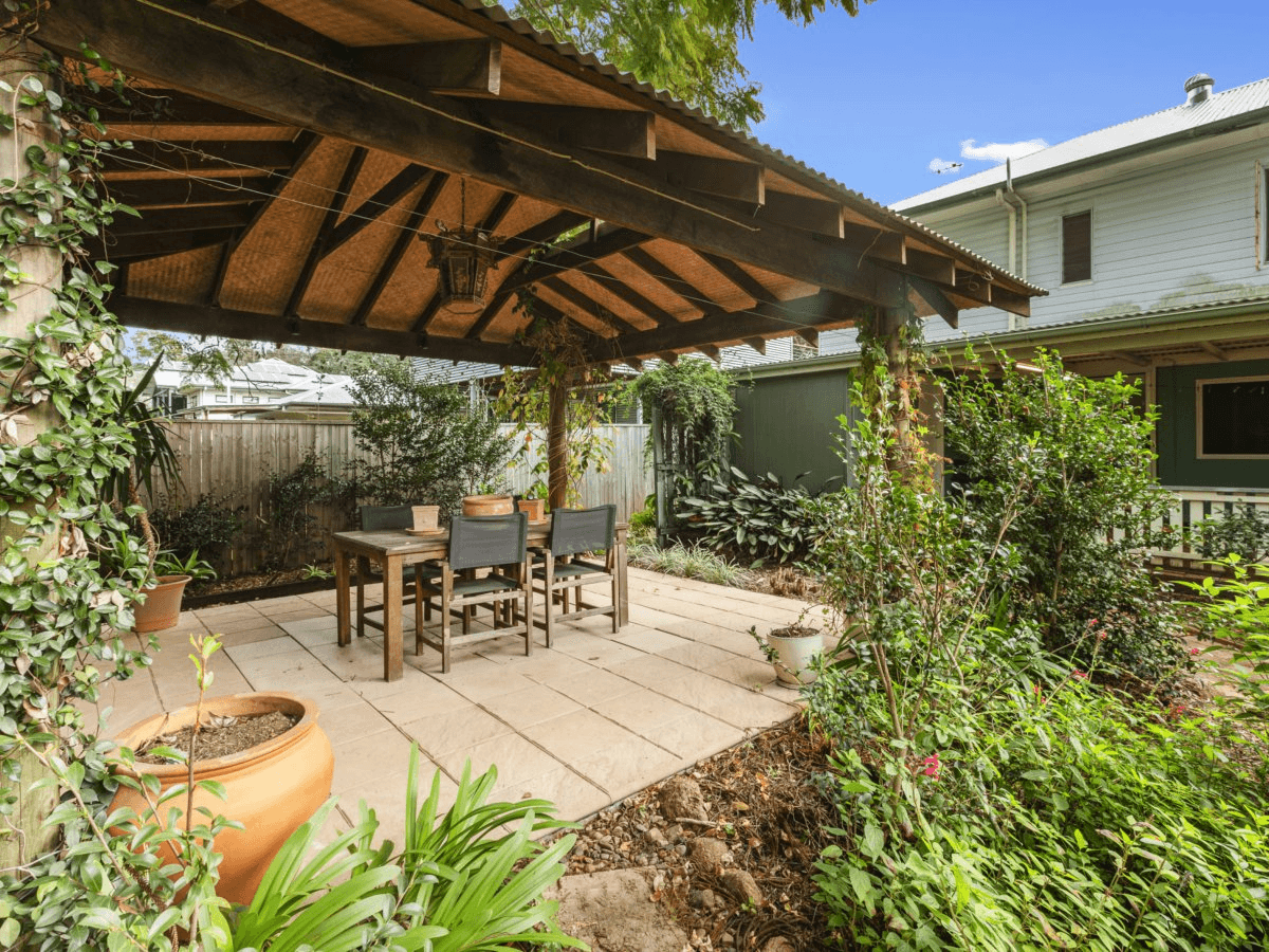 19 Glenwood Street, CHELMER, QLD 4068