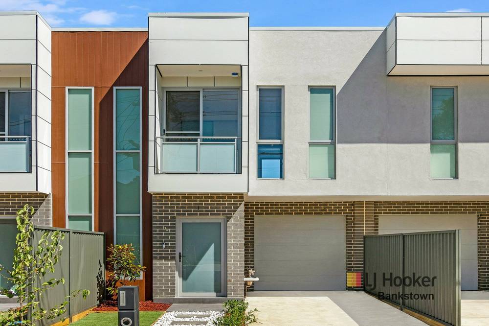 3/6 Kalimna Street, MOOREBANK, NSW 2170